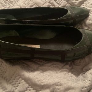 Gucci flats
